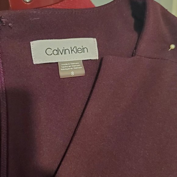 Calvin Klein plum jumpsuit. Size 8 - Picture 5 of 5